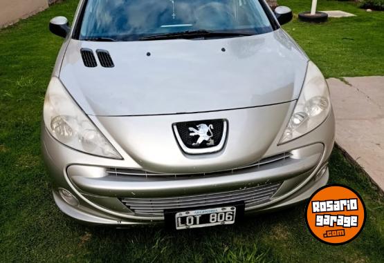 Autos - Peugeot 207 compact 2012 Nafta 142000Km - En Venta