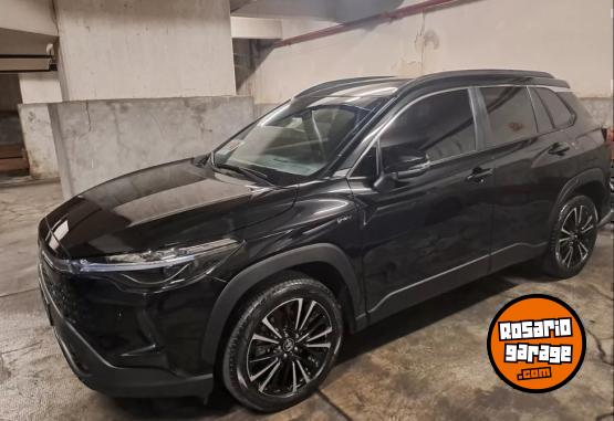 Camionetas - Toyota Corolla cross 2024 Electrico / Hibrido 21000Km - En Venta