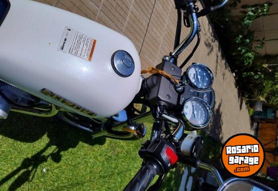 Motos - Suzuki GN 125 F 2018 Nafta 13000Km - En Venta