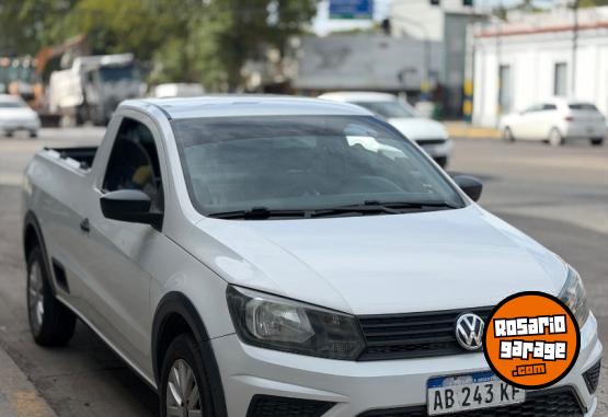 Camionetas - Volkswagen Saveiro C/simple Safety 2017 Nafta 123000Km - En Venta