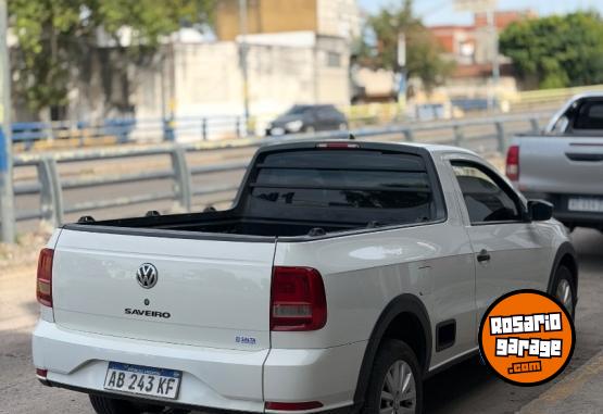 Camionetas - Volkswagen Saveiro C/simple Safety 2017 Nafta 123000Km - En Venta