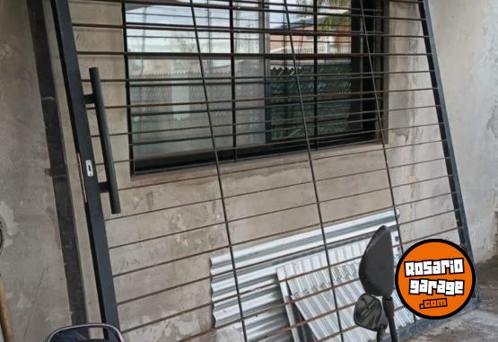 Hogar - Reja / Porton reja para puerta balcón - En Venta