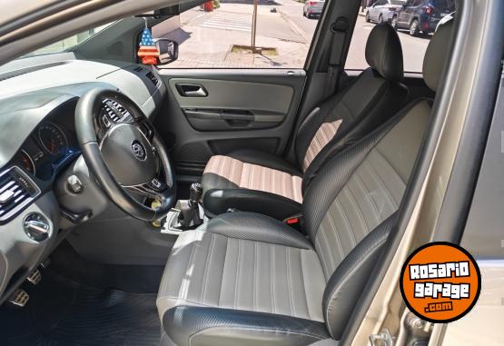 Autos - Volkswagen Suran Cross 2017 Nafta 60000Km - En Venta