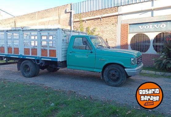 Camiones y Gras - Vendo o permuto... urgente!! - En Venta