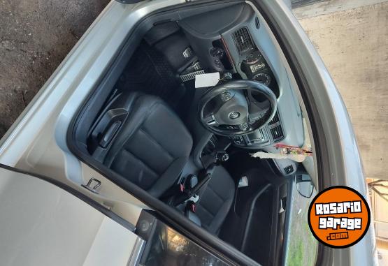Autos - Volkswagen Vento 2011 Nafta 118800Km - En Venta