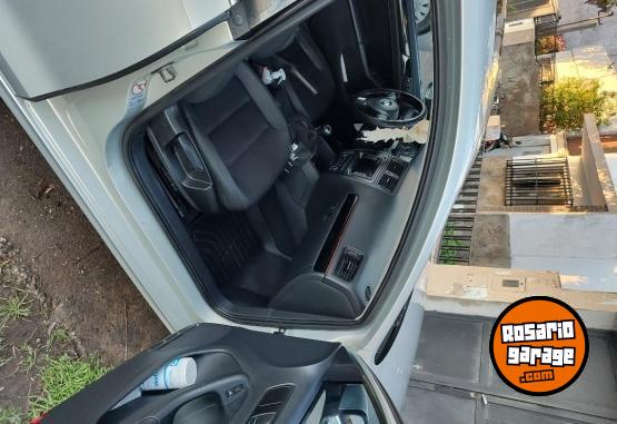 Autos - Volkswagen Vento 2011 Nafta 118800Km - En Venta