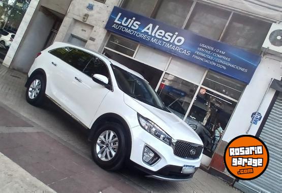 Camionetas - Kia Sorento 7 asientos 2017 Diesel 209000Km - En Venta