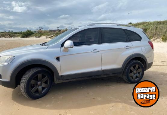 Camionetas - Chevrolet Captiva 2.0 LT 2010 Diesel 182000Km - En Venta