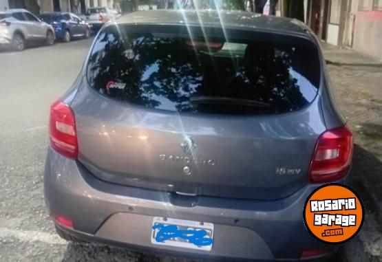 Autos - Renault Sandero Privilege 2015 GNC 125000Km - En Venta