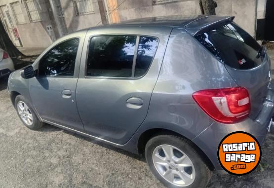 Autos - Renault Sandero Privilege 2015 GNC 125000Km - En Venta