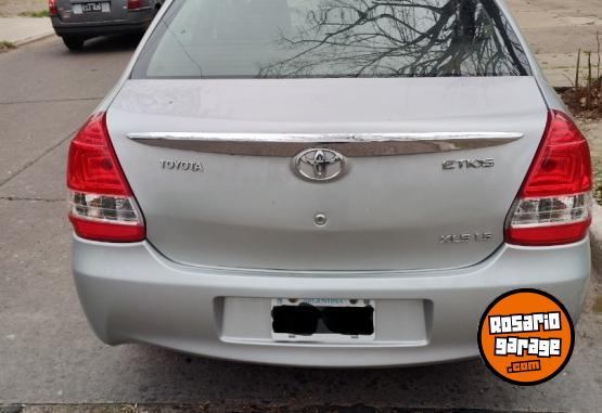 Autos - Toyota 2015 xls 2015 Nafta 182000Km - En Venta