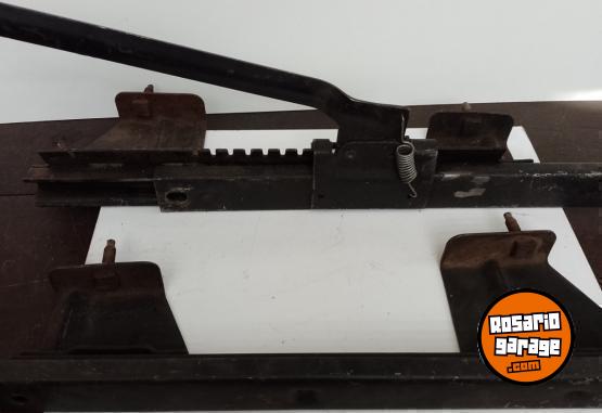 Accesorios para Autos - CORREDERA DE ASIENTO-FORD TAUNUS O JEEP - En Venta