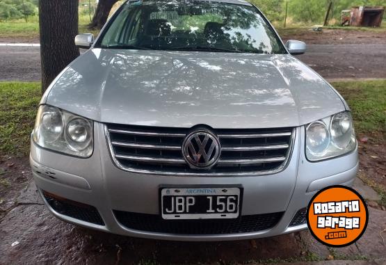 Autos - Volkswagen Bora 2010 GNC 122000Km - En Venta