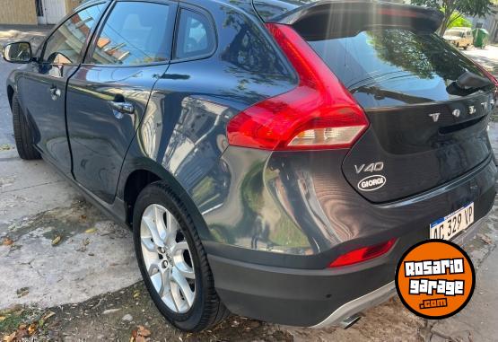 Autos - Volvo V40 2018 Nafta 130000Km - En Venta