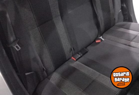 Autos - Peugeot 208 2019 Nafta 80000Km - En Venta