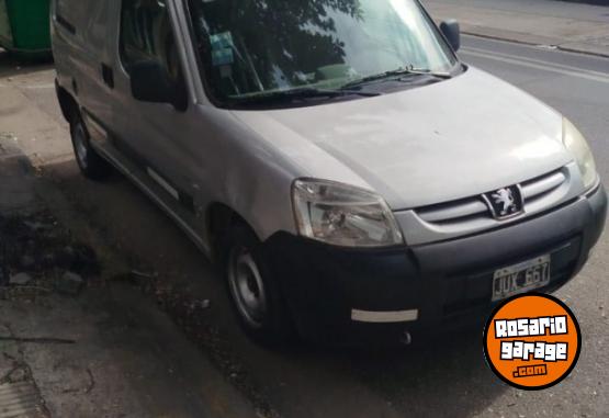 Utilitarios - Peugeot PARTNER 1.6 HDI 2012 Diesel 190000Km - En Venta