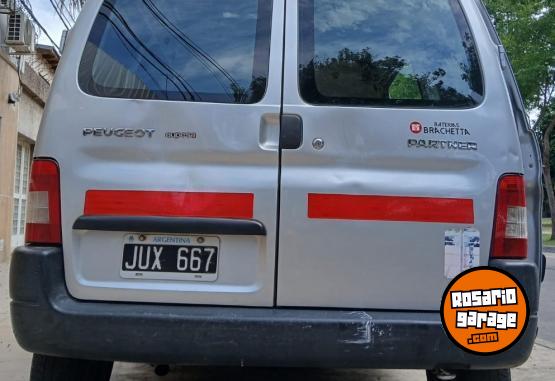 Utilitarios - Peugeot PARTNER 1.6 HDI 2012 Diesel 190000Km - En Venta