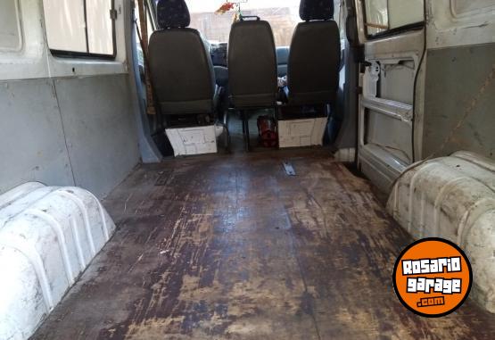Utilitarios - Mercedes Benz Sprinter furgón 2000 Diesel 350000Km - En Venta