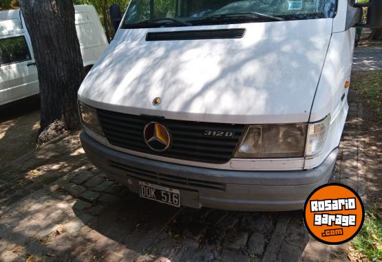 Utilitarios - Mercedes Benz Sprinter furgón 2000 Diesel 350000Km - En Venta