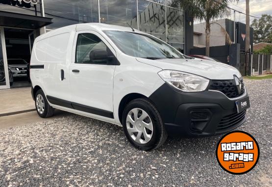 Utilitarios - Renault Kangoo Express Confort 2023 Nafta 24000Km - En Venta