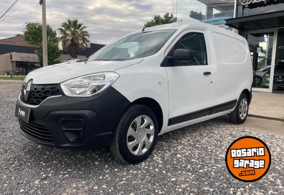 Utilitarios - Renault Kangoo Express Confort 2023 Nafta 24000Km - En Venta