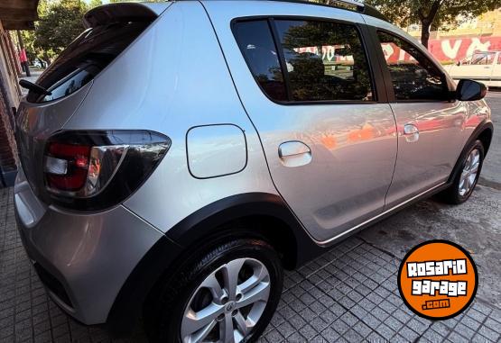 Autos - Renault Sandero Stepway Priveleg. 2016 Nafta 140000Km - En Venta