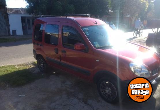 Utilitarios - Renault Kangoo 2010 GNC 170000Km - En Venta