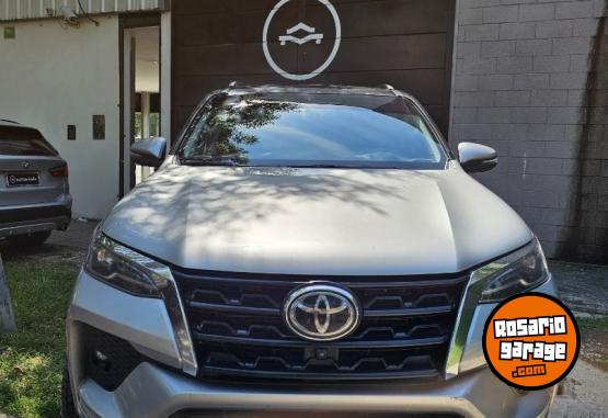 Camionetas - Toyota SW4 SRX 204 CV 2022 Diesel 86000Km - En Venta