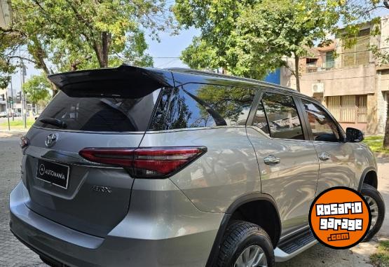 Camionetas - Toyota SW4 SRX 204 CV 2022 Diesel 86000Km - En Venta