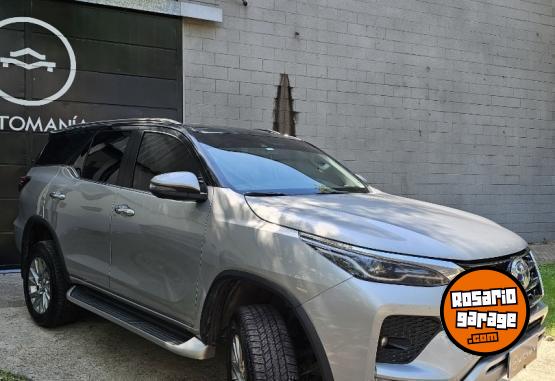 Camionetas - Toyota SW4 SRX 204 CV 2022 Diesel 86000Km - En Venta