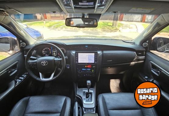 Camionetas - Toyota SW4 SRX 204 CV 2022 Diesel 86000Km - En Venta