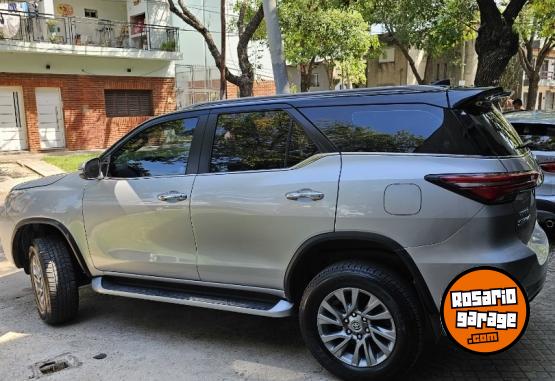 Camionetas - Toyota SW4 SRX 204 CV 2022 Diesel 86000Km - En Venta