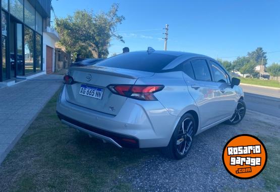 Autos - Nissan Versa 1.6 exclusive 2024 GNC 41000Km - En Venta