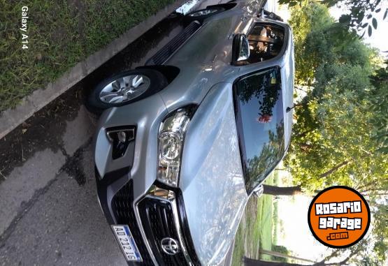 Camionetas - Toyota Hilux srv 2018 Diesel 84968Km - En Venta