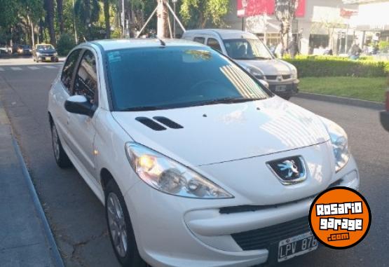 Autos - Peugeot 207 Xr Active 2012 Nafta 81000Km - En Venta