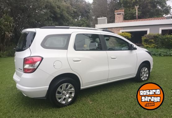 Autos - Chevrolet SPIN 1.8 LTZ NFT. 5 PTAS 2016 Nafta 68000Km - En Venta