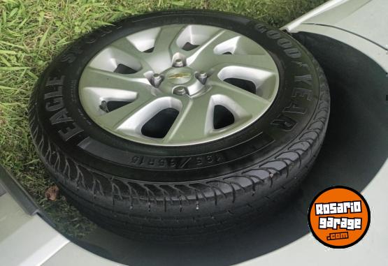 Autos - Chevrolet SPIN 1.8 LTZ NFT. 5 PTAS 2016 Nafta 68000Km - En Venta