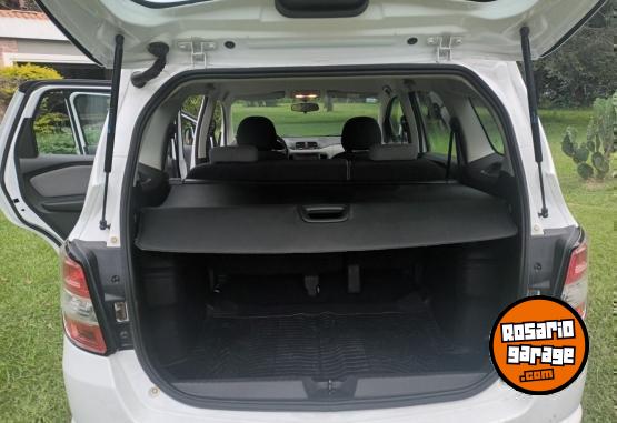 Autos - Chevrolet SPIN 1.8 LTZ NFT. 5 PTAS 2016 Nafta 68000Km - En Venta