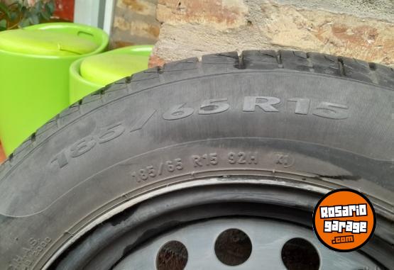 Accesorios para Autos - Rueda de auxilio completa (llanta y cubierta) Sandero/Logan - En Venta