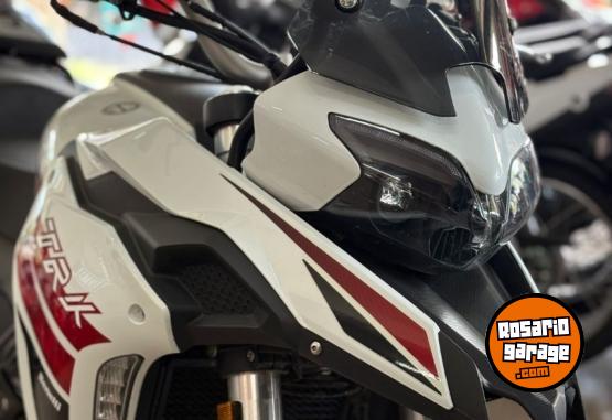 Motos - Benelli TRK 251CC 2023 Nafta 5030Km - En Venta