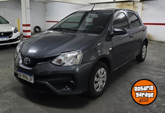 Autos - Toyota Etios X 2023 Nafta 28652Km - En Venta