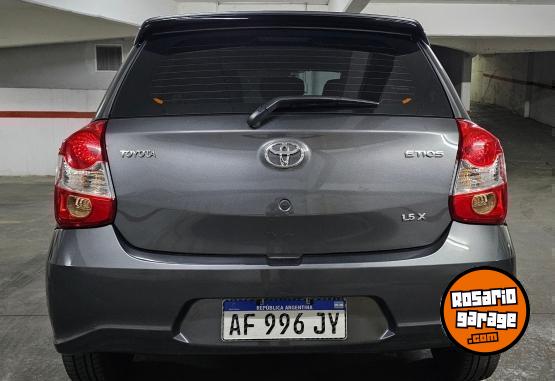 Autos - Toyota Etios X 2023 Nafta 28652Km - En Venta