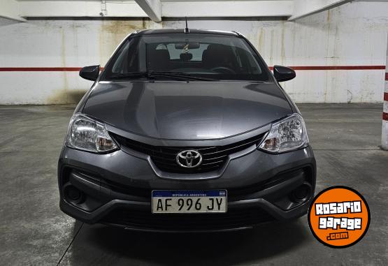 Autos - Toyota Etios X 2023 Nafta 28652Km - En Venta