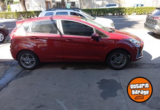 Autos - Ford FIESTA KINETIC 2018 GNC 95000Km - En Venta