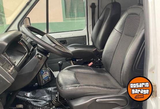 Utilitarios - Renault Trafic 1997 Diesel 220000Km - En Venta