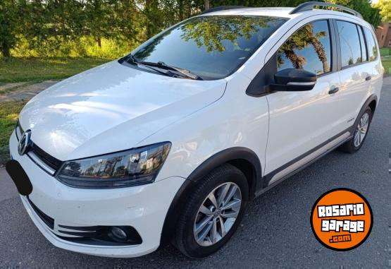 Autos - Volkswagen Suran track 2019 Nafta 77000Km - En Venta