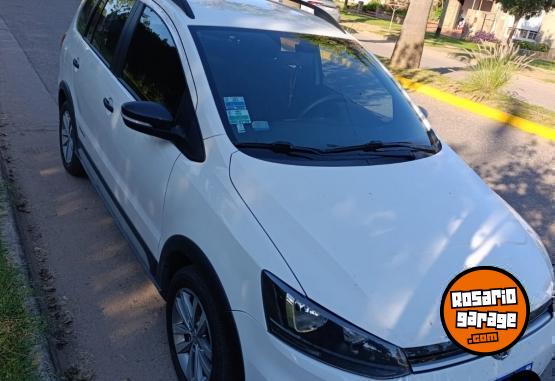 Autos - Volkswagen Suran track 2019 Nafta 77000Km - En Venta