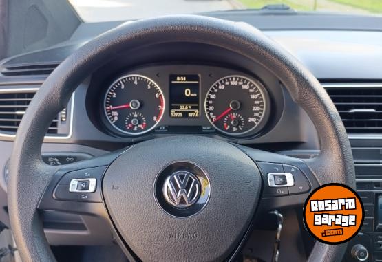 Autos - Volkswagen Suran track 2019 Nafta 77000Km - En Venta