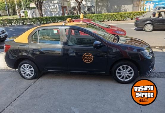 Autos - Renault LOGAN 2022 GNC 30000Km - En Venta