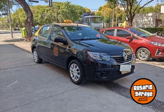 Autos - Renault LOGAN 2022 GNC 30000Km - En Venta